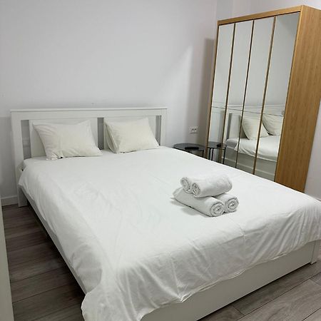 Catedral Apartment Bukarest Exterior foto